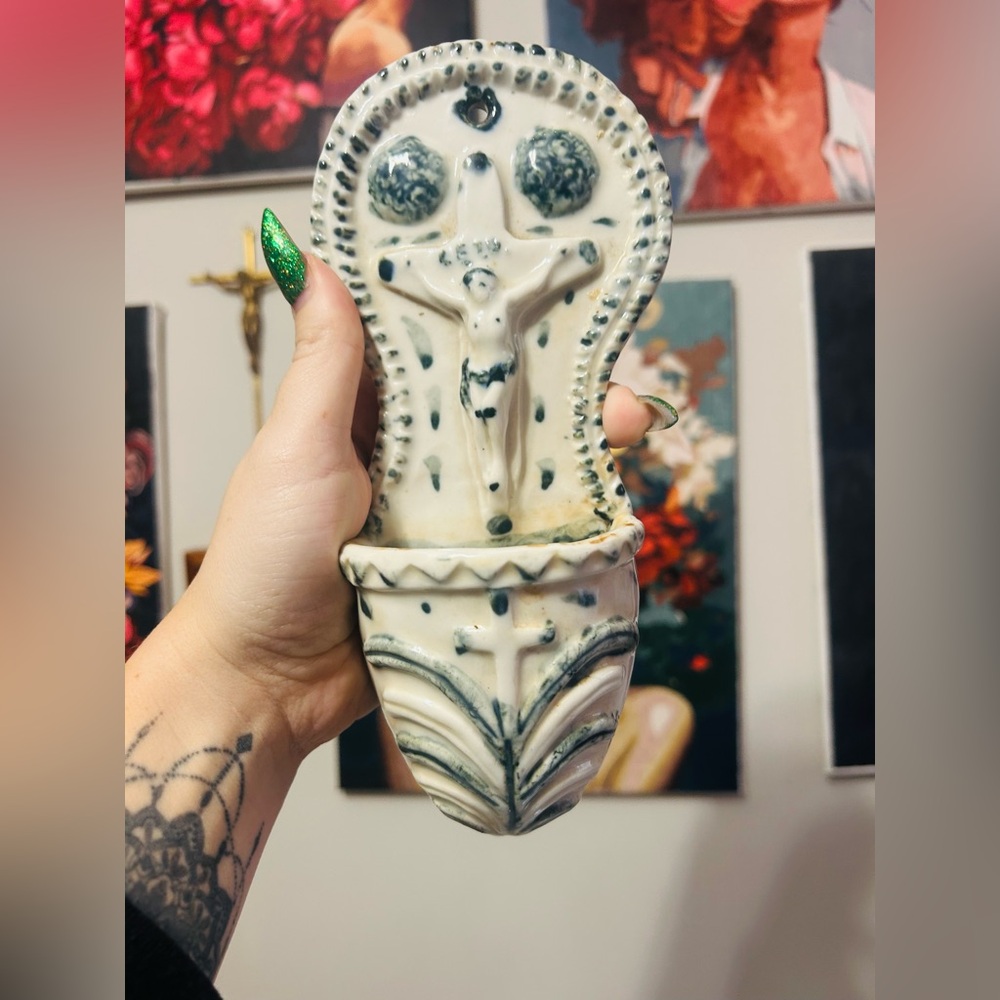 Vintage Ceramic Holy Water Font Wall Stoup Crucifix Catholic Religious Decor